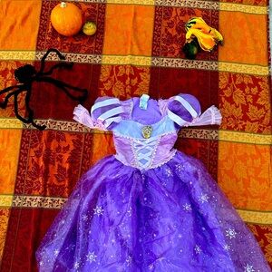 Tangled Disney dress-up or Halloween
